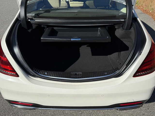 Used 2020 Mercedes-Benz S 560 Sedan image 21