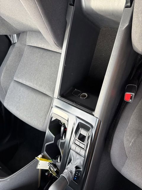 Used 2025 Toyota Camry LE image 29