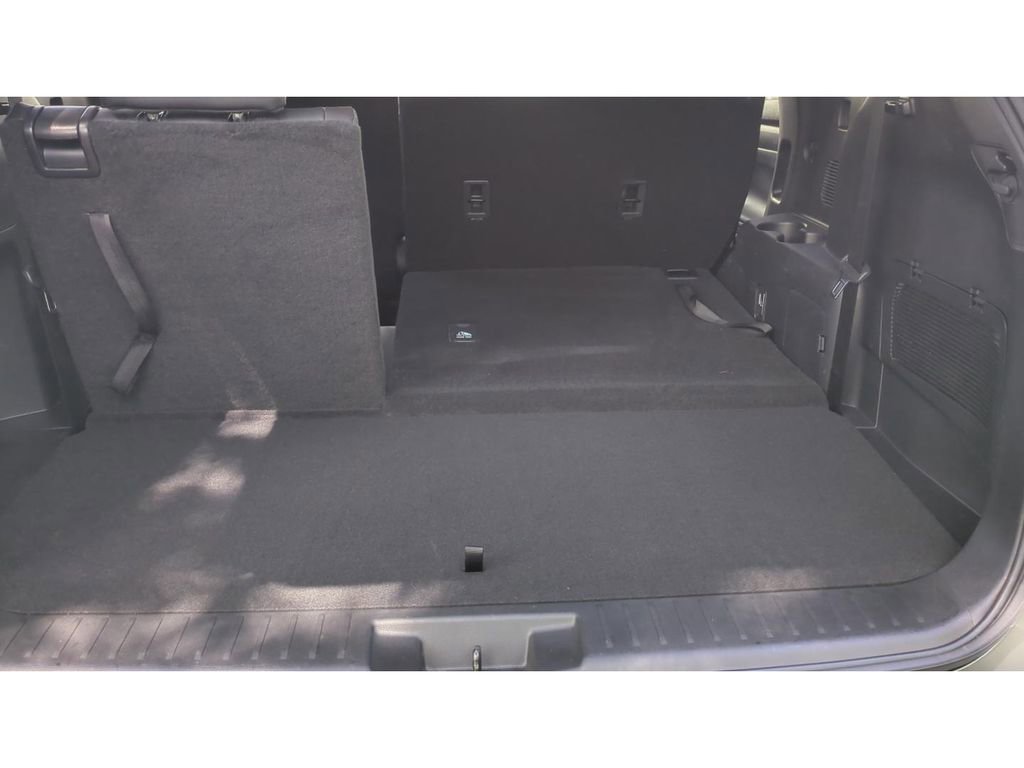 Certified 2026 Toyota Highlander XLE image 9