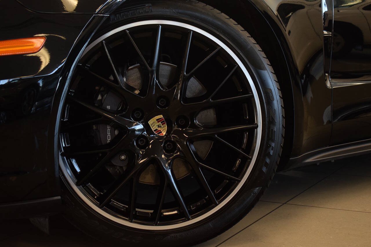 Used 2018 Porsche Panamera 4 AWD/4WD image 24
