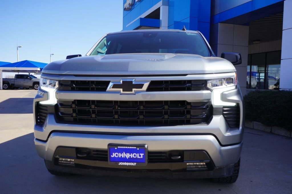 Used 2026 Chevrolet Silverado 1500 RST AWD/4WD image 3