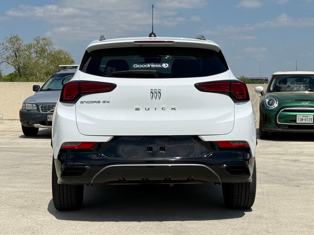 Used 2025 Buick Encore GX Sport Touring w/ Comfort Package image 6