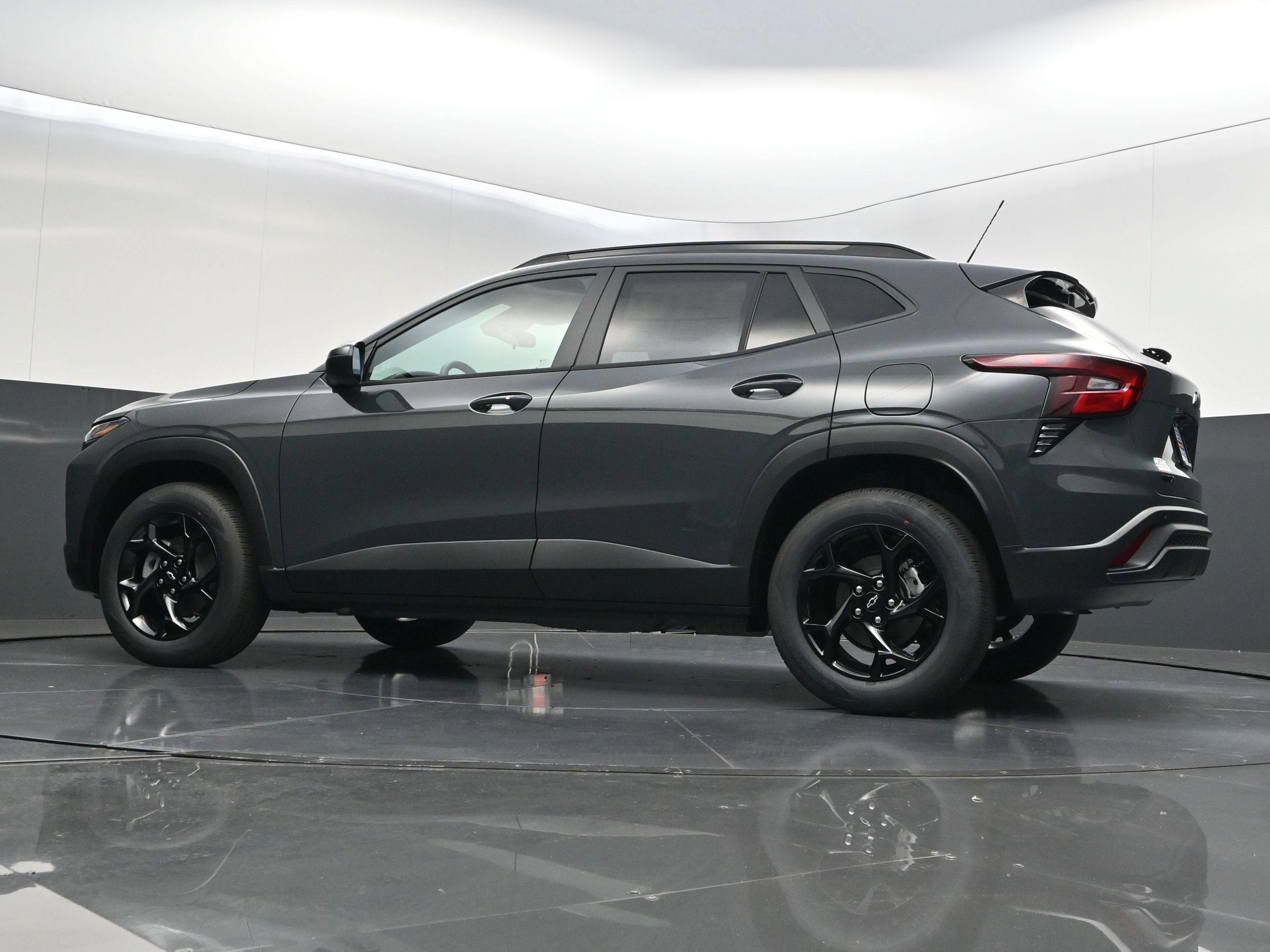 New 2026 Chevrolet Trax LT w/ Sunroof Package FWD image 43