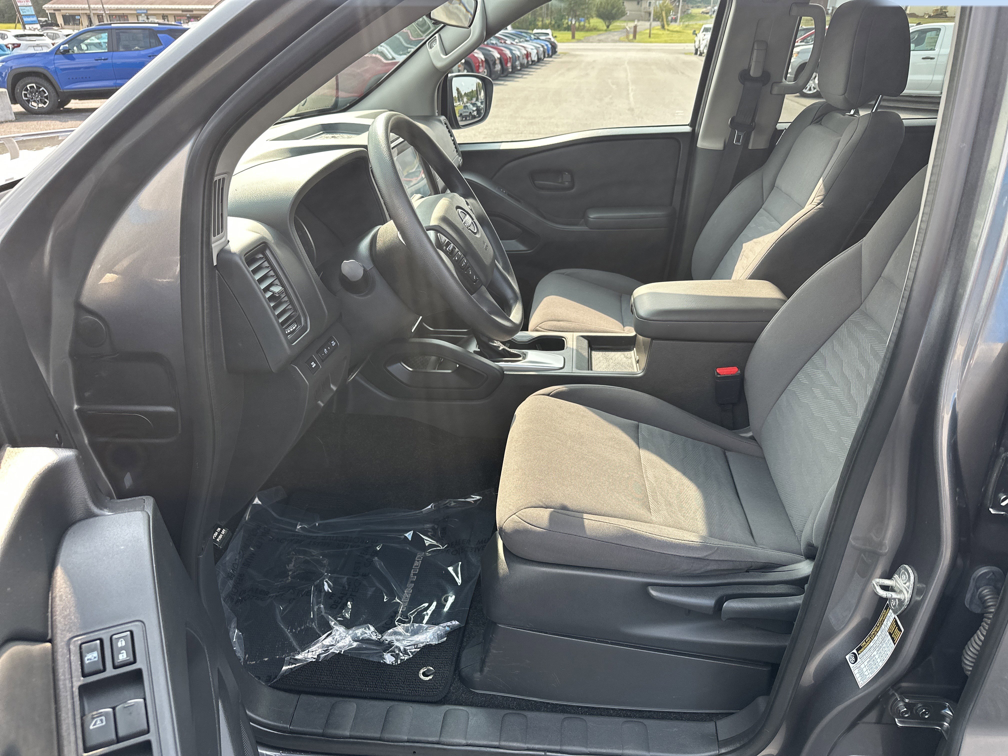 Used 2022 Nissan Frontier S w/ Technology Package image 10