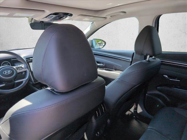Certified 2023 Hyundai Tucson Limited AWD/4WD image 17