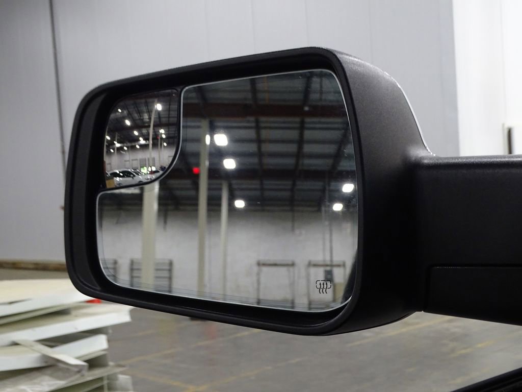 Used 2025 RAM 1500 Laramie image 34