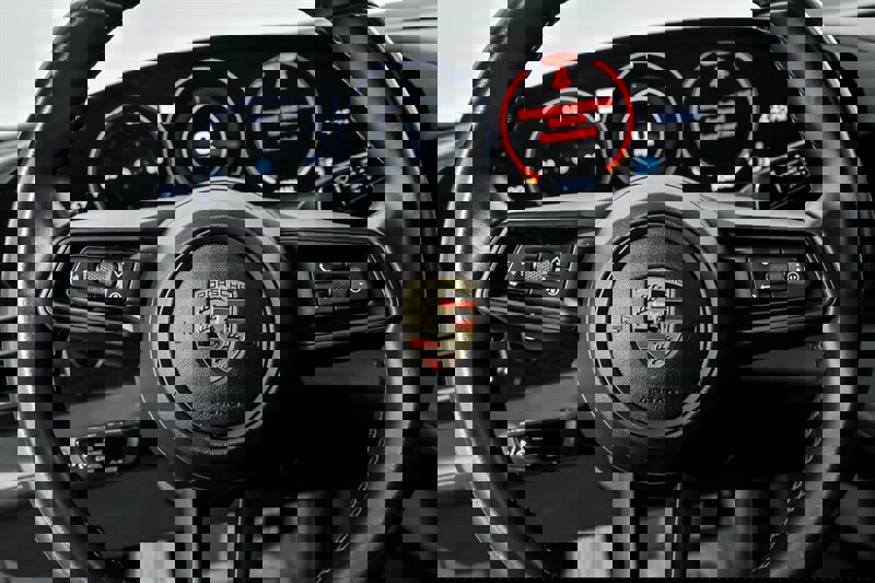 Used 2021 Porsche Taycan image 27