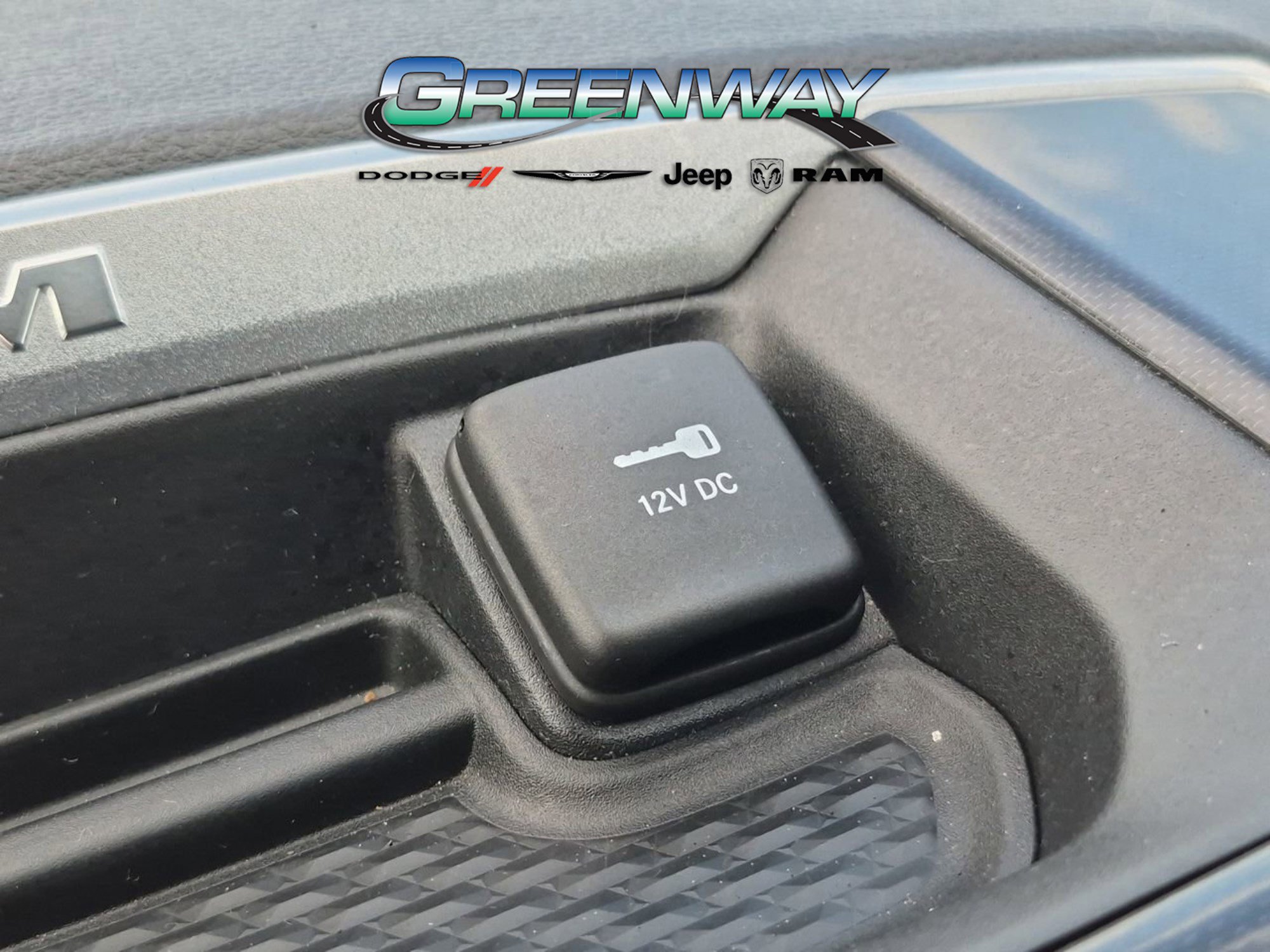Used 2019 RAM 1500 Laramie w/ Sport Appearance Package AWD/4WD image 19