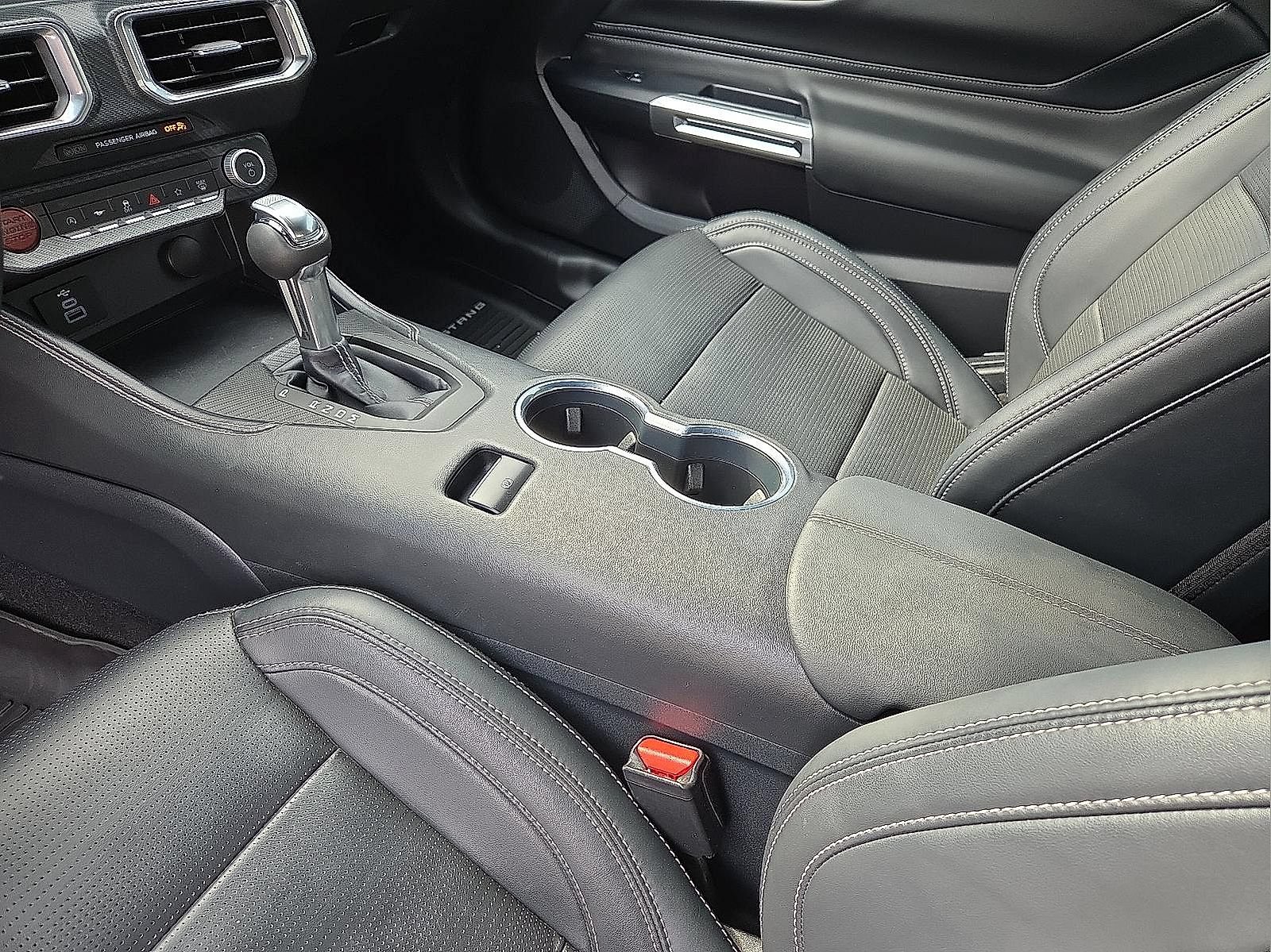 Used 2025 Ford Mustang GT Premium RWD image 10