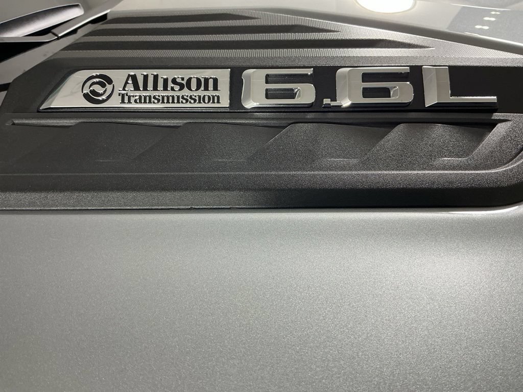 Used 2024 Chevrolet Silverado 2500 Custom w/ Custom Convenience Package AWD/4WD image 5