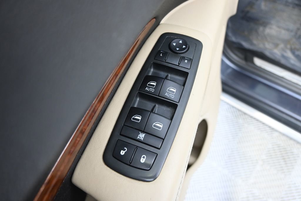 Used 2013 Dodge Durango Citadel w/ Technology Group AWD/4WD image 22