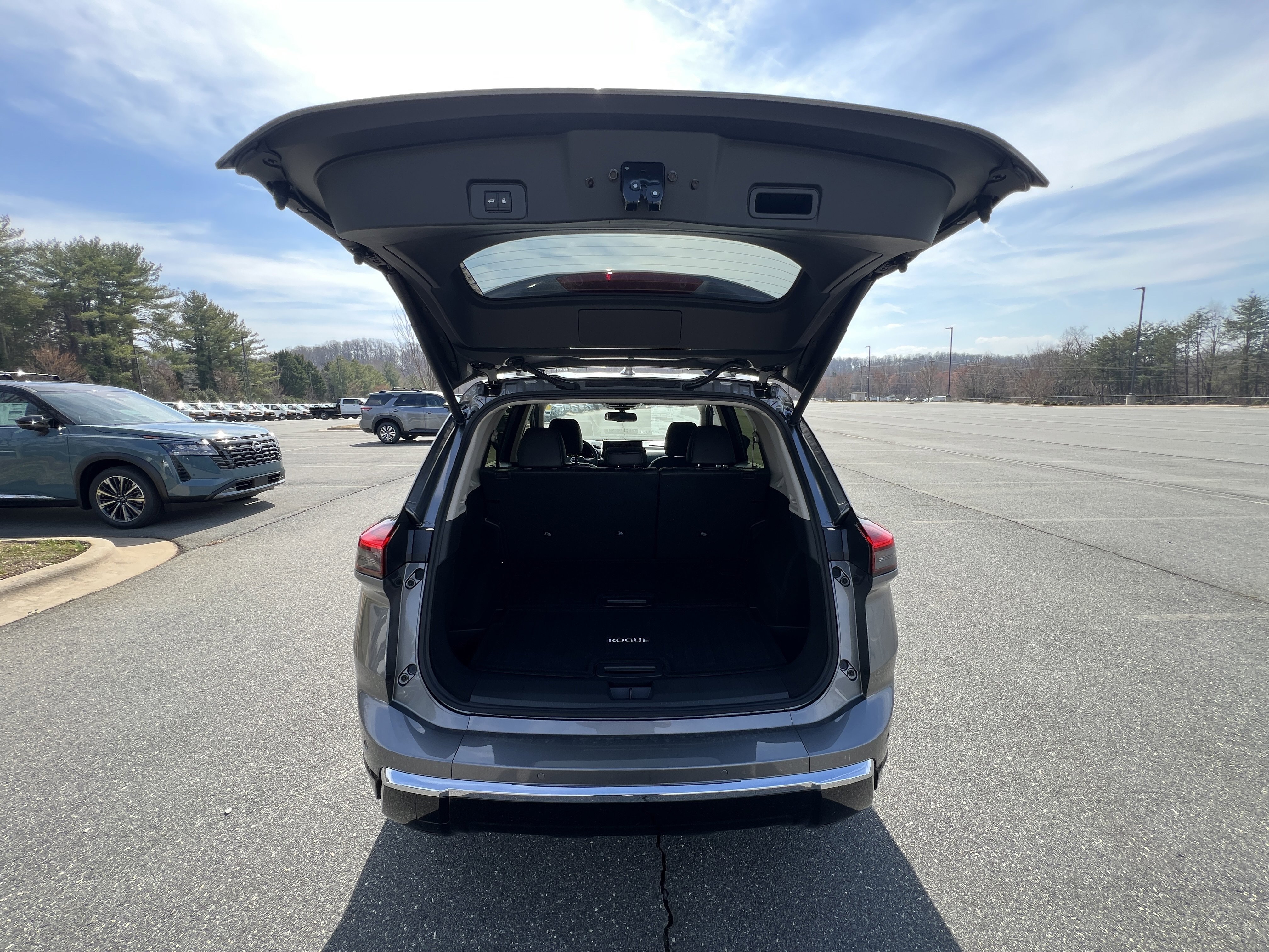 New 2026 Nissan Rogue Platinum w/ Platinum Premium Package image 30