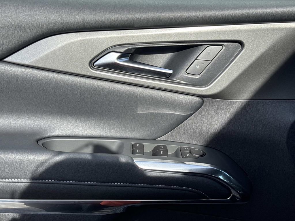 New 2026 Chevrolet Traverse LT w/ Driver Confidence Package image 22