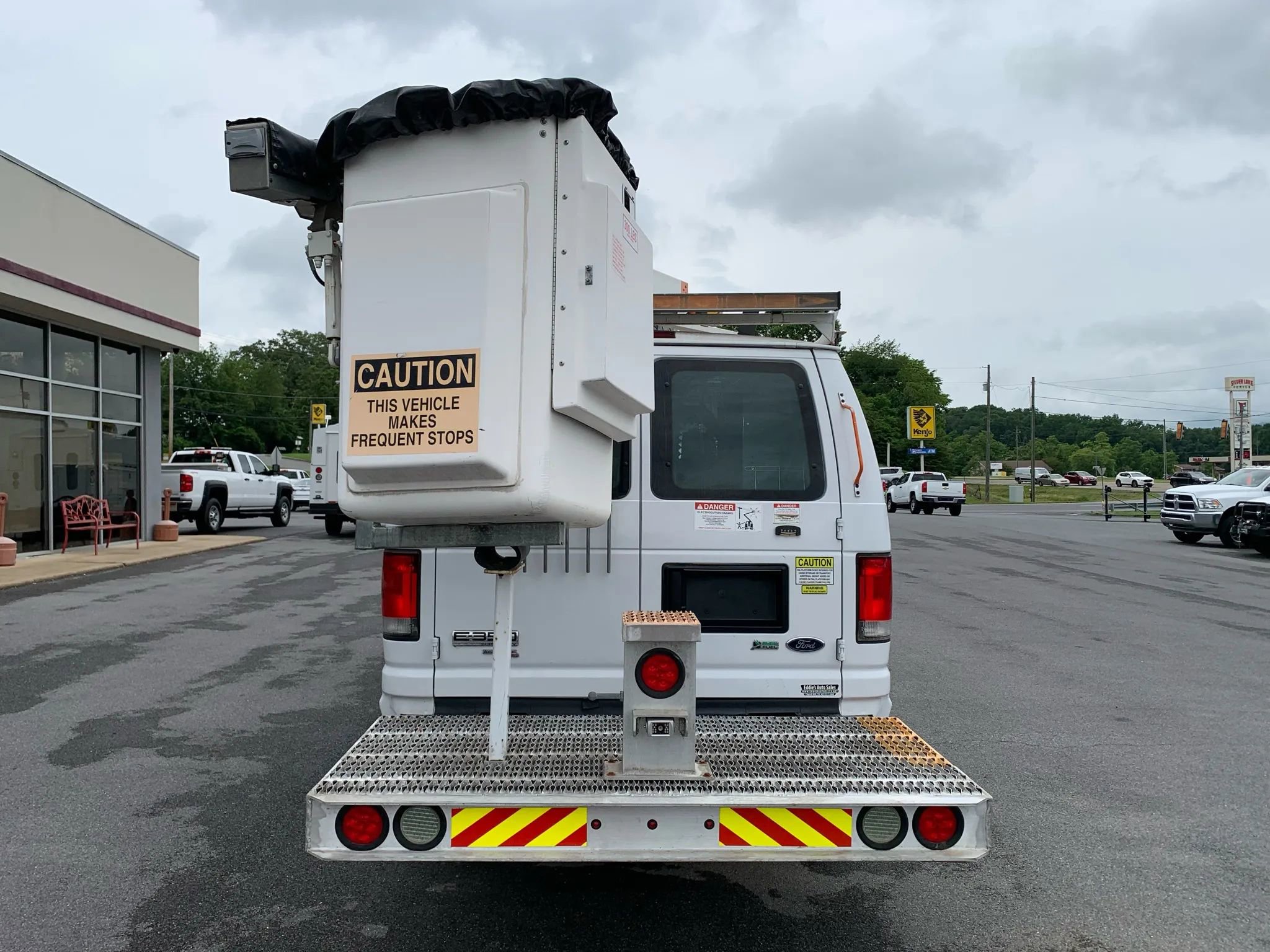 Used 2013 Ford E-350 and Econoline 350 Super Duty image 5