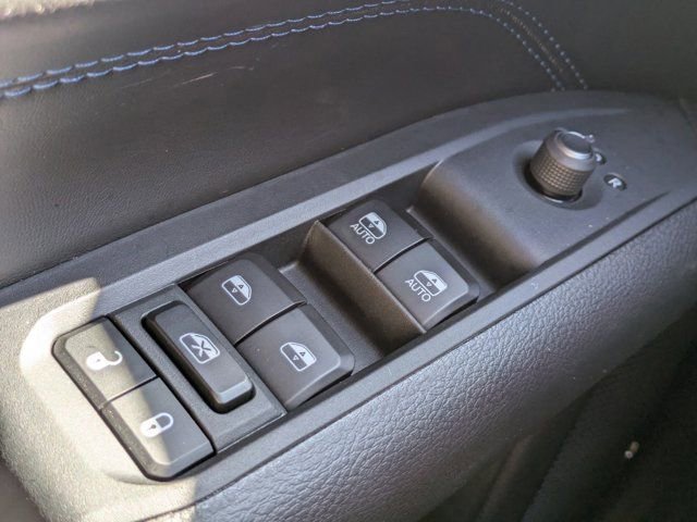 New 2026 Jeep Compass Latitude image 20