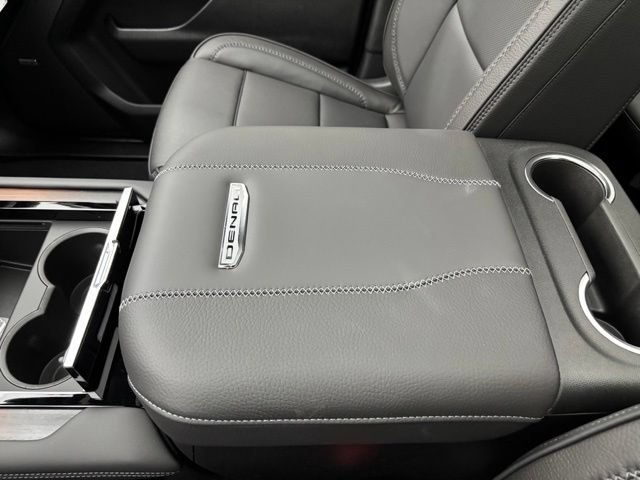 New 2026 GMC Yukon XL Denali w/ Denali Reserve Package AWD/4WD image 35