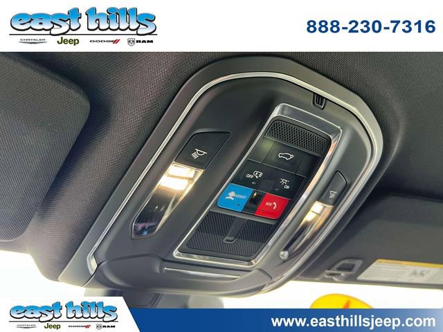 Certified 2024 Jeep Grand Cherokee Limited w/ Black Appearance Package image 38