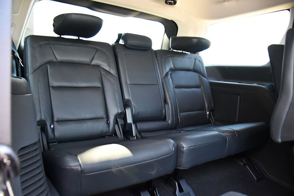 New 2026 Lincoln Navigator Reserve AWD/4WD image 19
