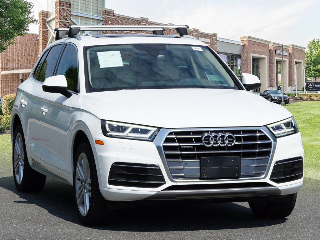 Used 2020 Audi Q5 2.0T Premium Plus w/ Premium Plus Package AWD/4WD image 3