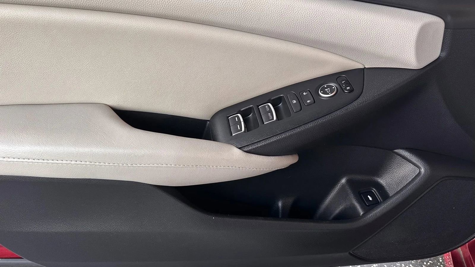 Used 2019 Honda Accord LX image 16