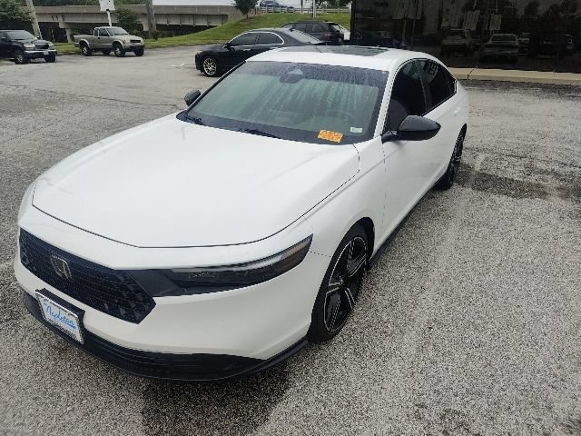 Used 2023 Honda Accord Sport image 7