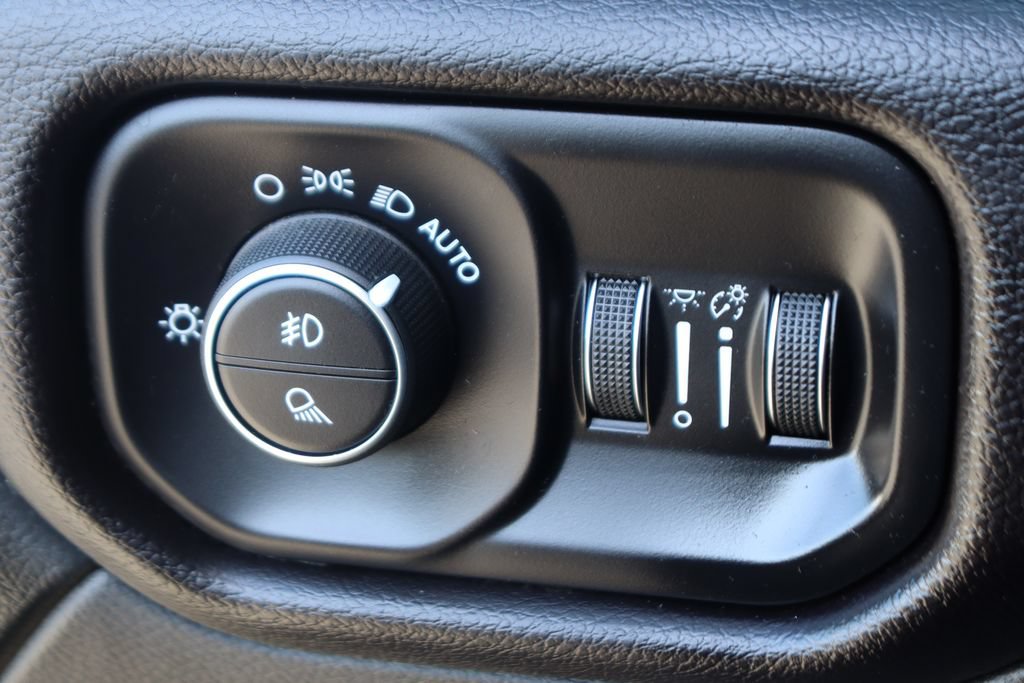 Used 2023 RAM 2500 Laramie AWD/4WD image 20