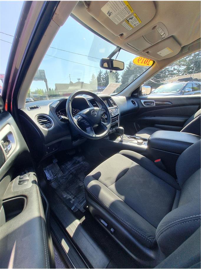 Used 2019 Nissan Pathfinder SV AWD/4WD image 9