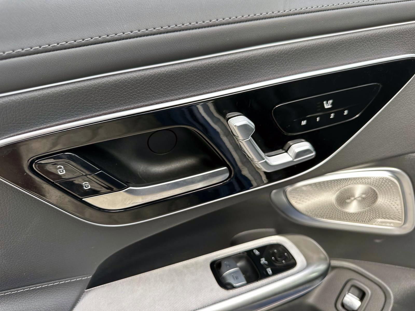 Certified 2025 Mercedes-Benz CLE 300 4MATIC Coupe image 12