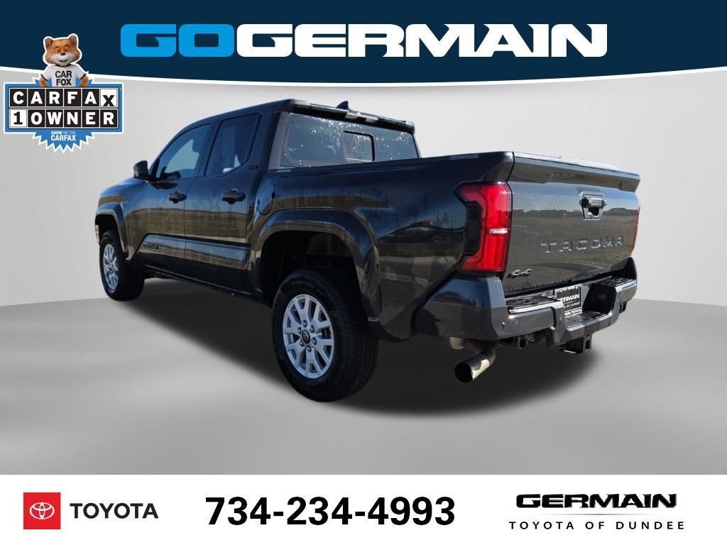 Used 2025 Toyota Tacoma SR5 image 10