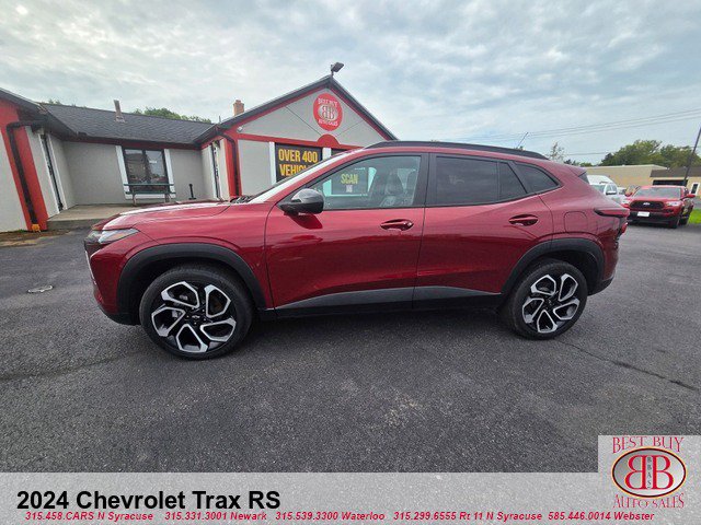 Used 2024 Chevrolet Trax RS w/ Driver Confidence Package FWD image 4