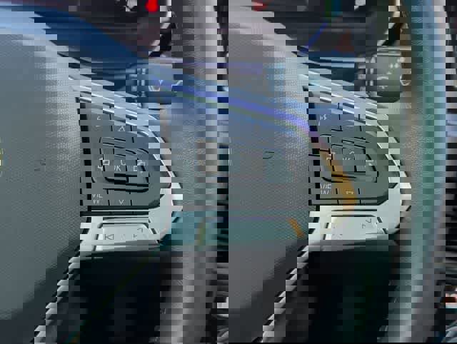 Used 2023 Volkswagen Jetta SE image 25