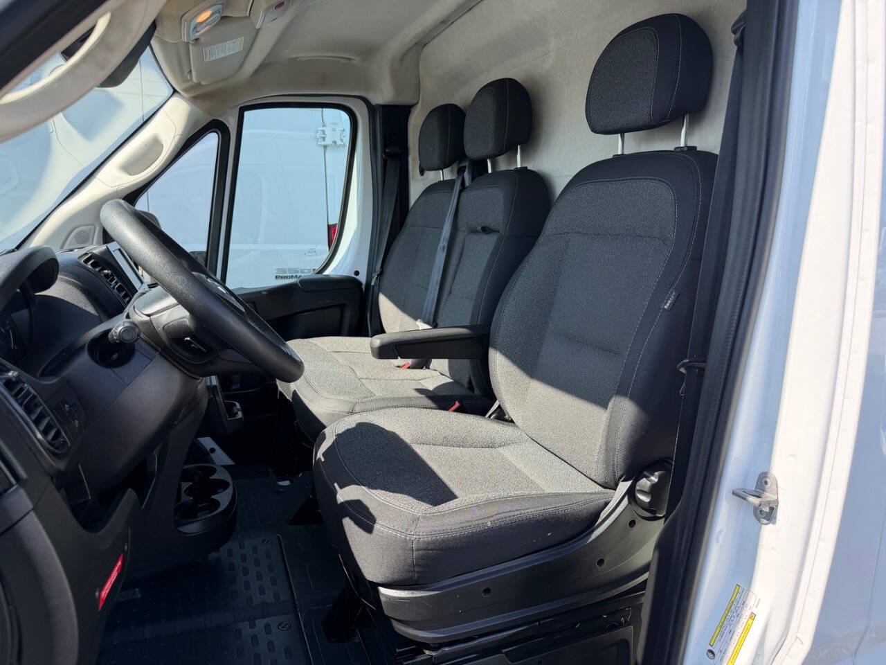 Used 2023 RAM ProMaster 3500 FWD image 10