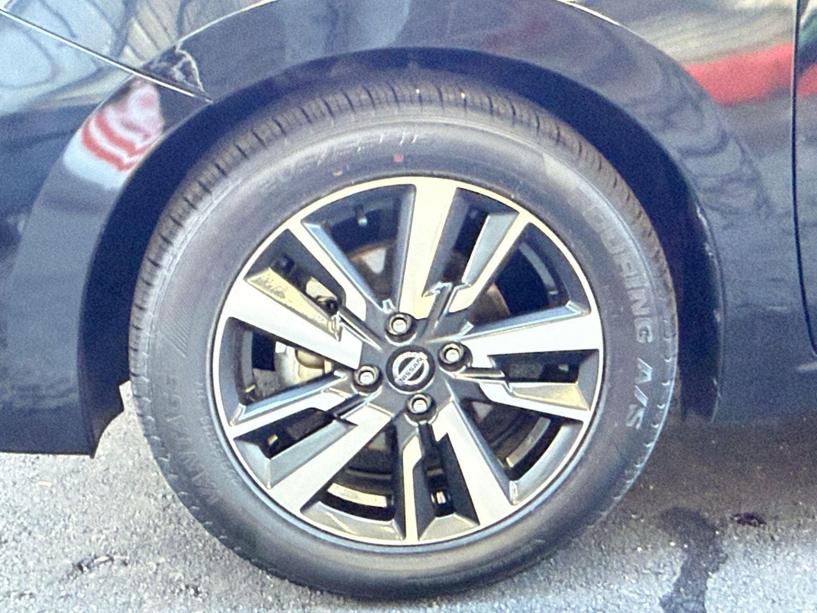 Used 2025 Chevrolet TrailBlazer LT AWD/4WD image 28