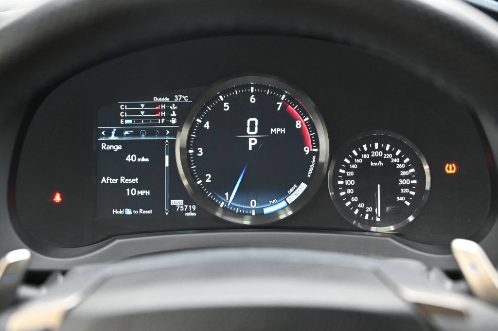 Used 2017 Lexus RC F RWD image 29