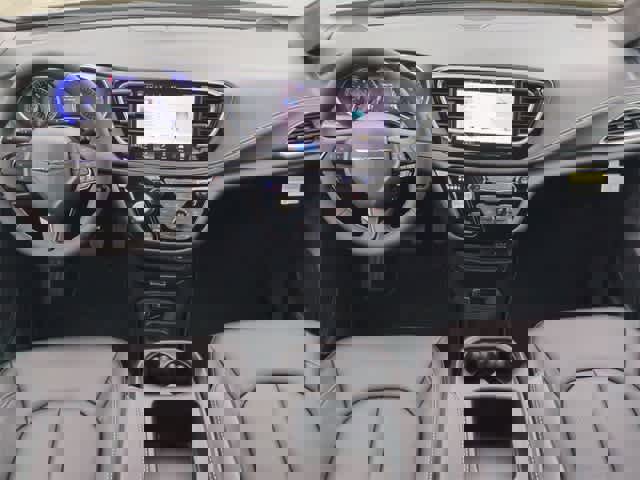 New 2026 Chrysler Pacifica Select w/ S Appearance Package image 16