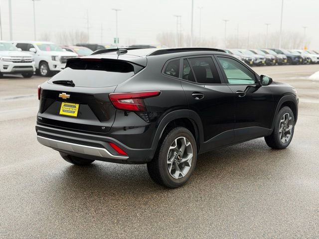 Used 2024 Chevrolet Trax LT image 6