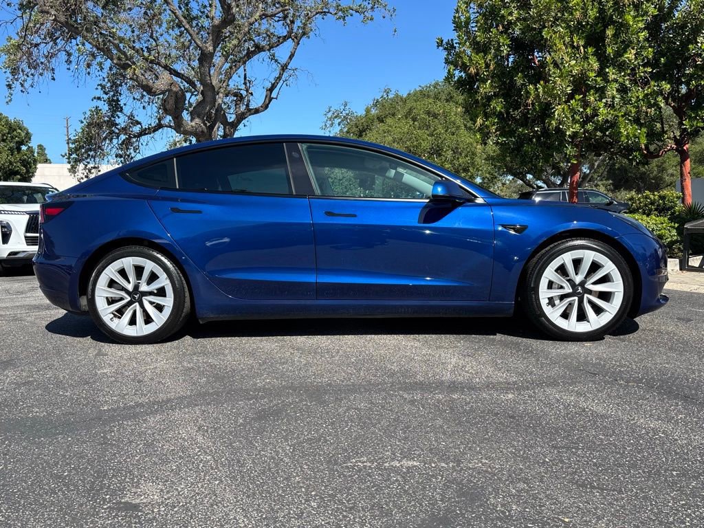 Used 2021 Tesla Model 3 Standard Range Plus image 2