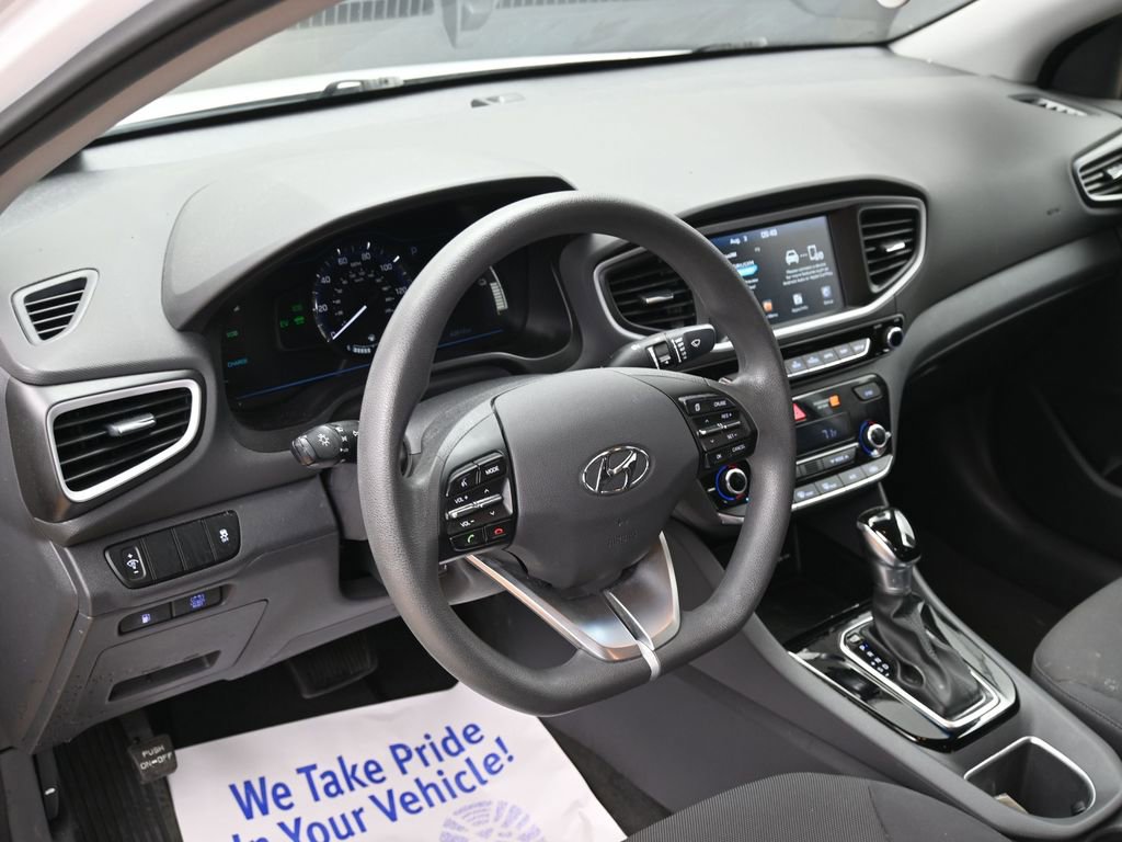 Used 2018 Hyundai Ioniq Blue image 17
