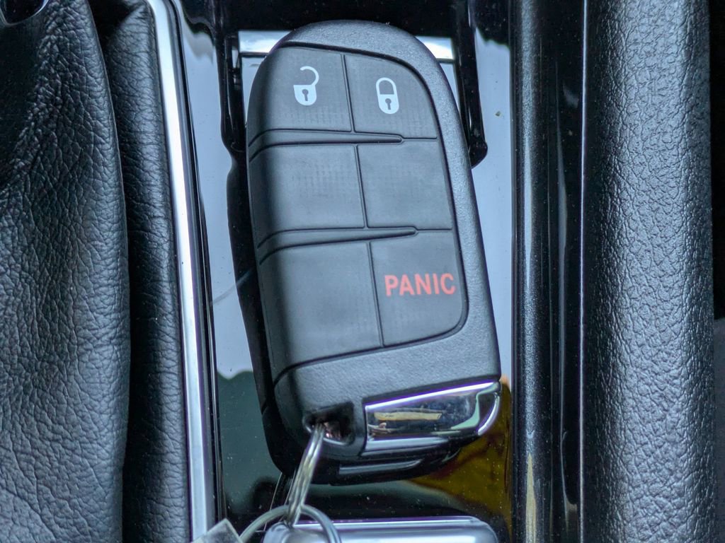 Used 2024 Jeep Compass Sport image 28