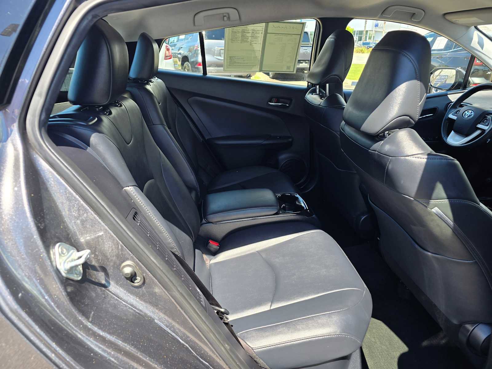 Used 2017 Toyota Prius Prime Premium image 13