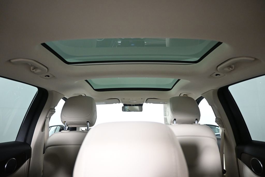 Certified 2022 Mercedes-Benz GLC 300 image 20