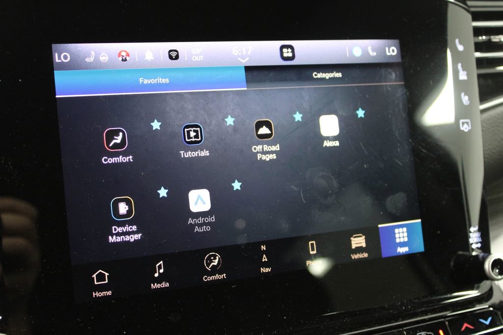 Used 2023 Jeep Wagoneer L Series II image 51