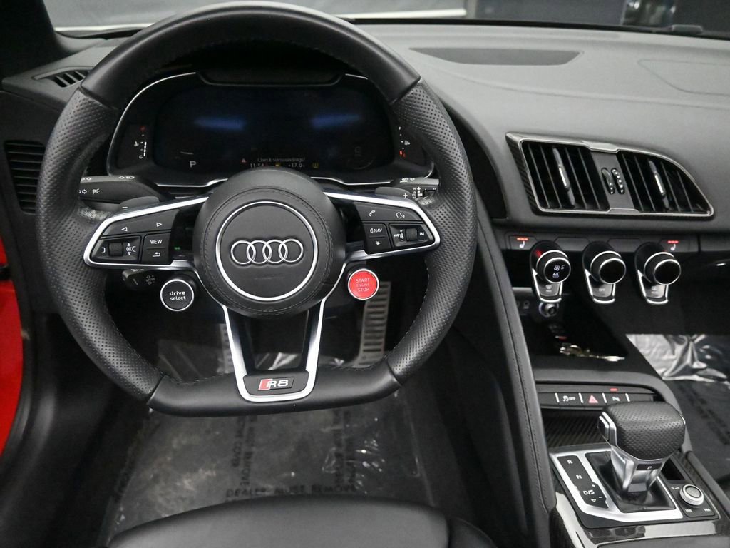 Used 2021 Audi R8 V10 w/ Premium Package image 32