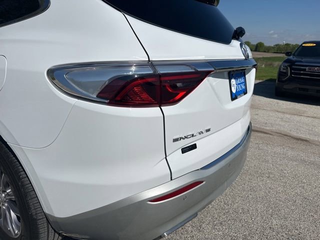 Used 2024 Buick Enclave Essence FWD image 15
