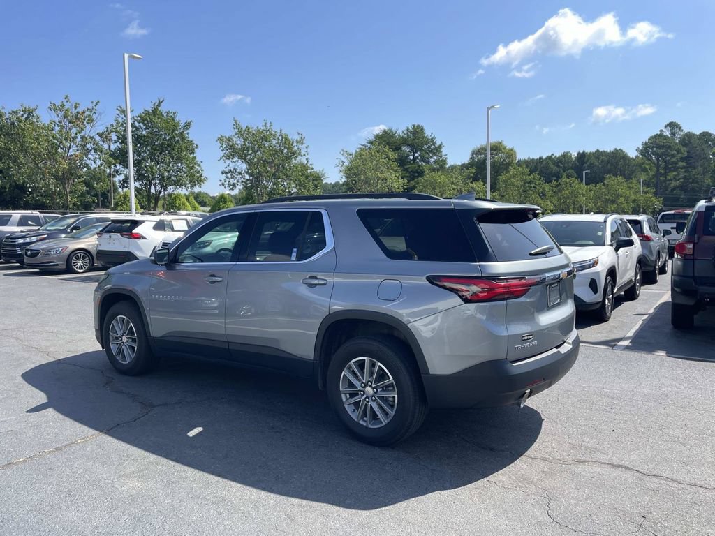 Used 2023 Chevrolet Traverse LT FWD image 6