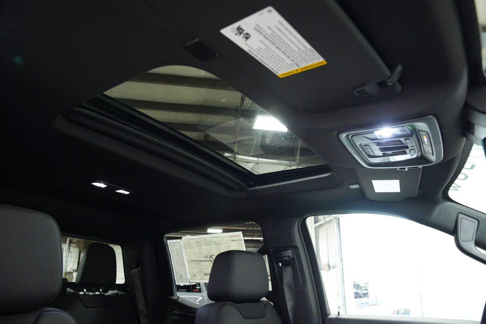 New 2025 GMC Sierra 1500 AT4 w/ AT4 Premium Package image 22