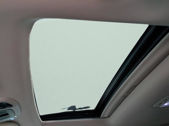 Used 2025 Subaru Outback Touring XT image 18