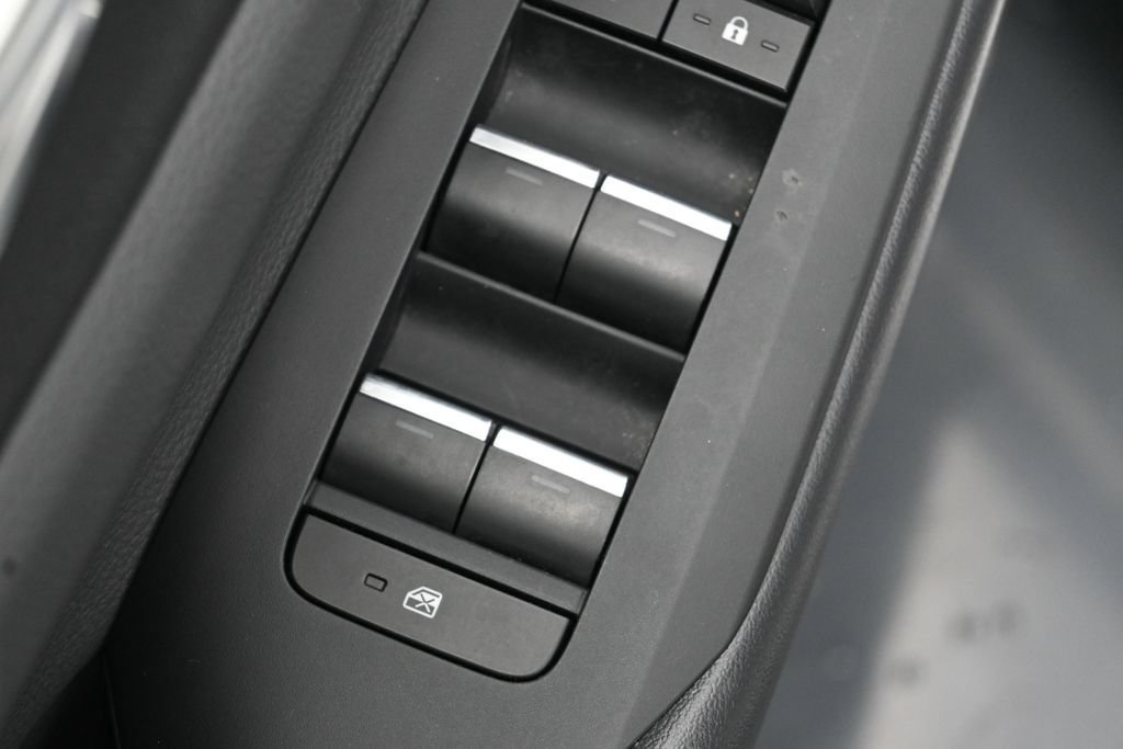 Used 2025 Toyota Prius Limited w/ Limited Premium Package AWD/4WD image 13
