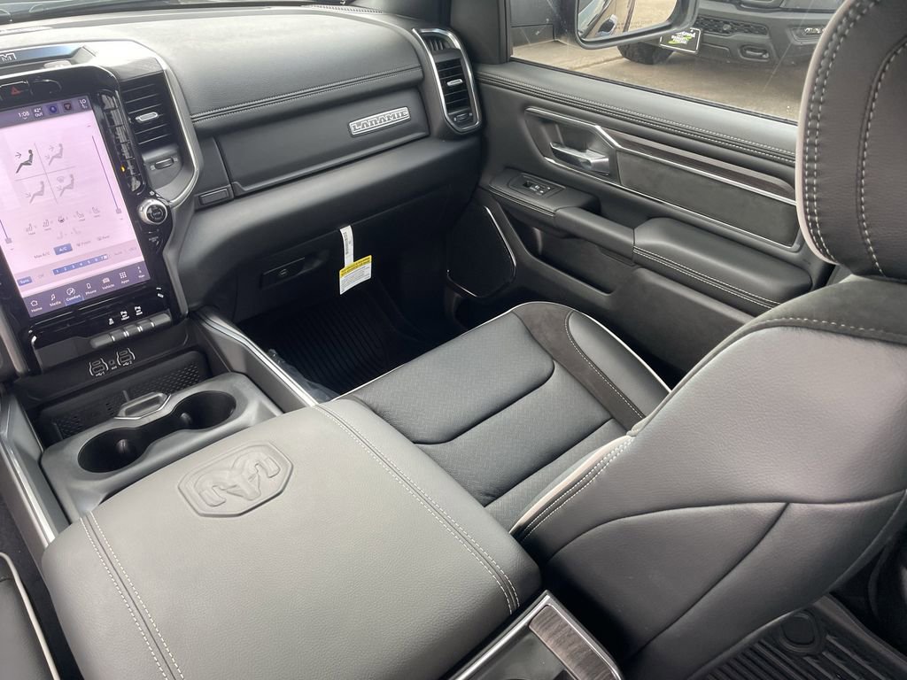 New 2026 RAM 1500 Laramie w/ Sport Appearance Package image 28
