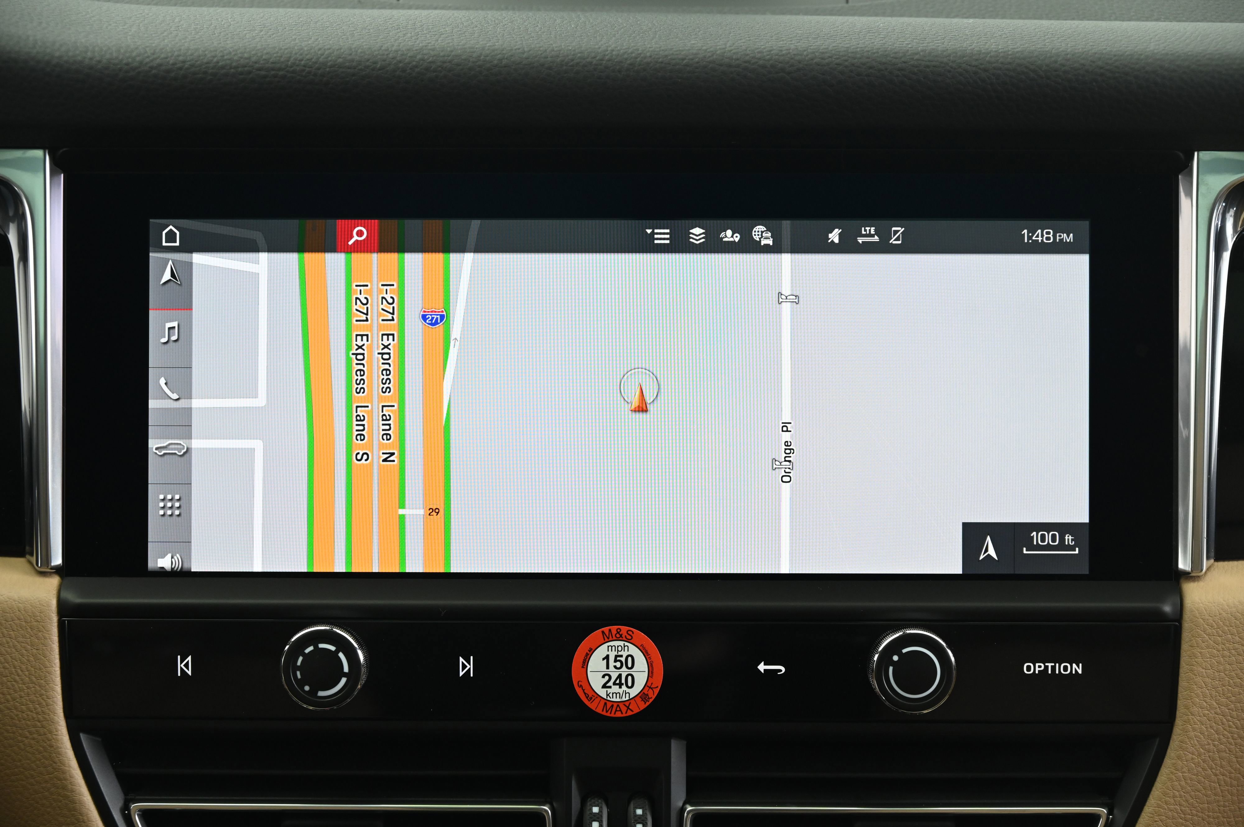 Certified 2025 Porsche Macan image 41